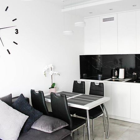 Apartament Wroclaw Centrum Galeria Magnolia ภายนอก รูปภาพ