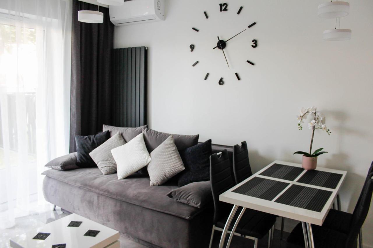 Apartament Wroclaw Centrum Galeria Magnolia ภายนอก รูปภาพ